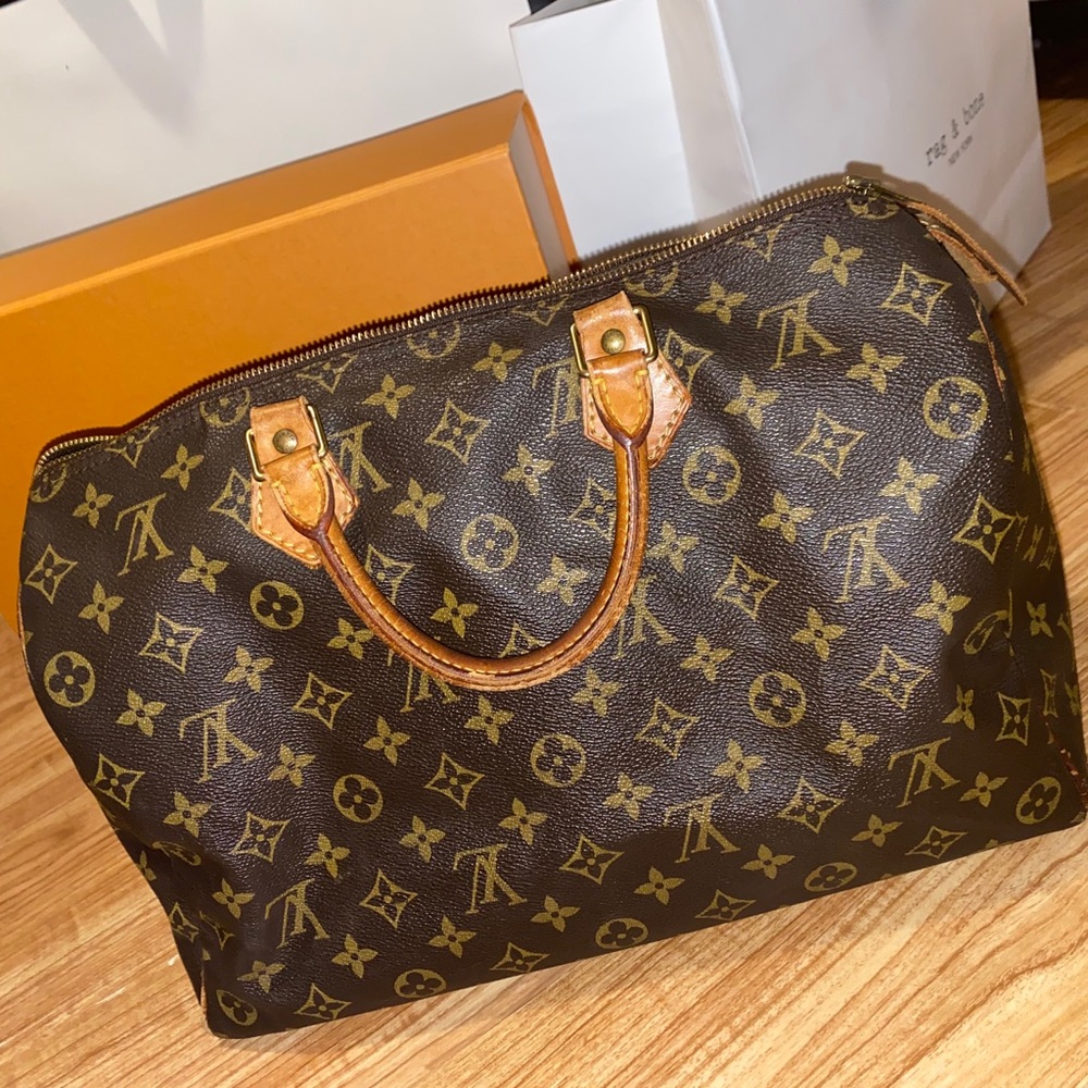 Vintage Louis Vuitton Speedy 35